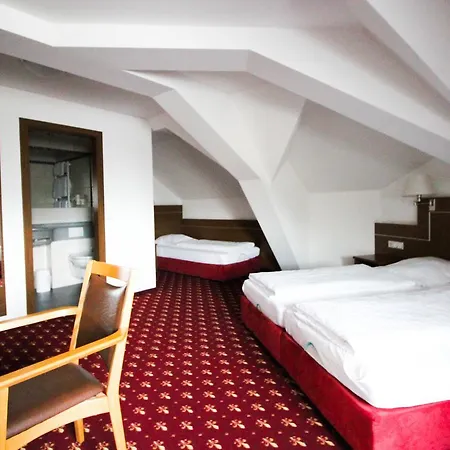Hotel-garni Obermeier فندق الرشوسن
