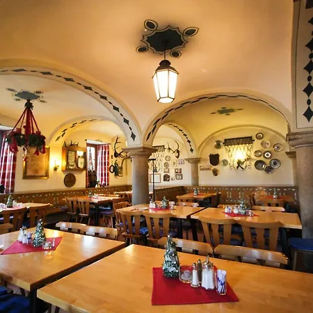 Hotel-garni Obermeier فندق 3*