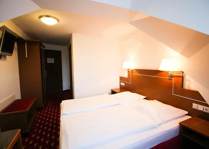 Hotel Hotel-garni Obermeier 3*