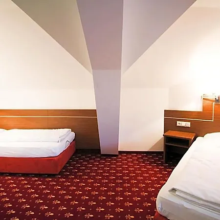 Hotel-garni Obermeier 3* Allershausen