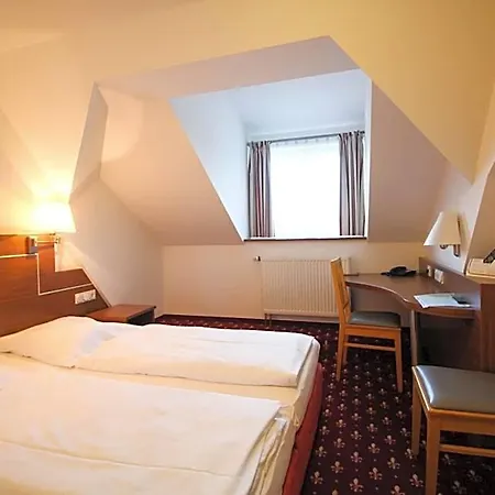 Hotel-garni Obermeier 3* Allershausen