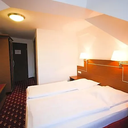 Hotel-garni Obermeier 3*