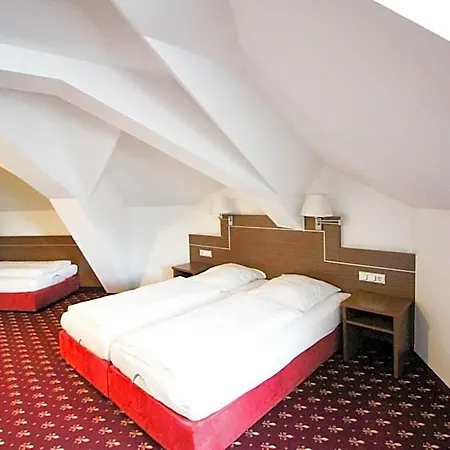 Hotel-garni Obermeier 3*