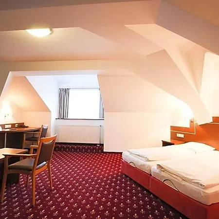 Otel Hotel-garni Obermeier