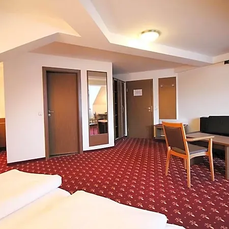Hotel-garni Obermeier Otel Allershausen
